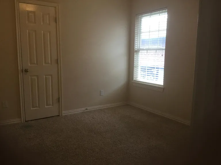 4004 Green Apple Dr — Photo 10