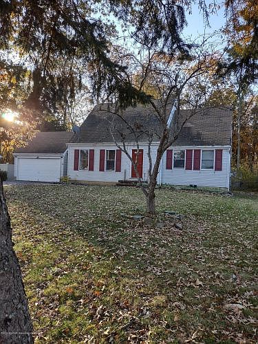 2nd image of 316 Shady Brook Ln