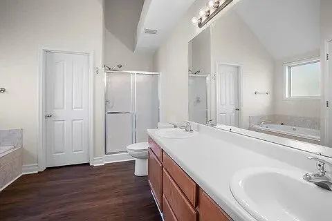 1143 South Elmwood Avenue - 1 — Photo 3