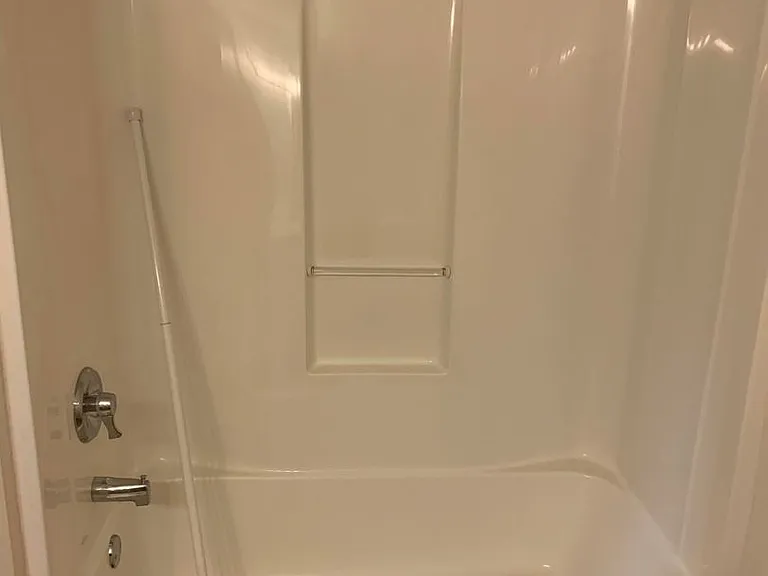 Dakota E & W Apartments — Photo 35