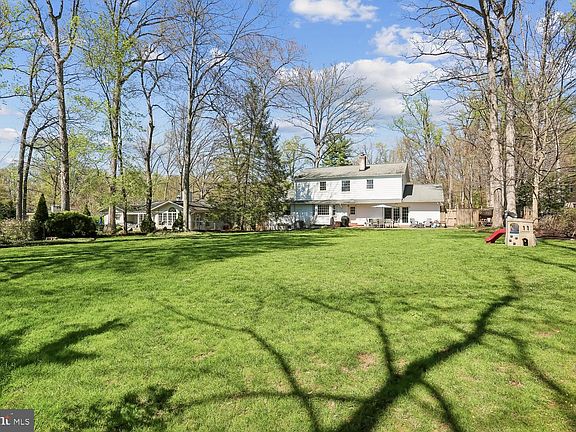 3rd image of 14338 Chesterfield Rd