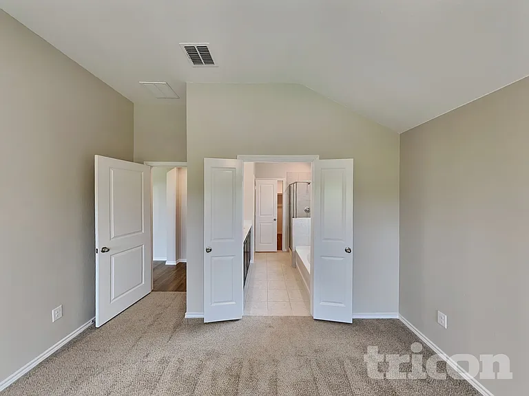 9125 Nevis Dr — Photo 7