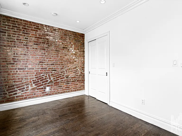 228 Thompson St #5 — Photo 22
