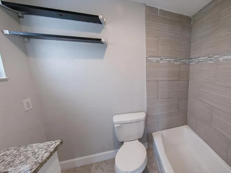 4710 W Price Ave — Photo 13