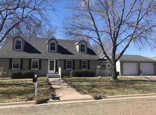 1521 S 13th St, Prairie Du Chien, WI 53821