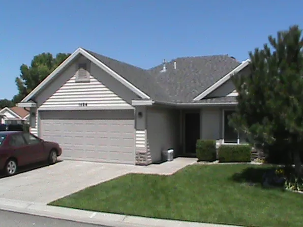 1624 Royal Ridge Dr, Roy, UT 84067
