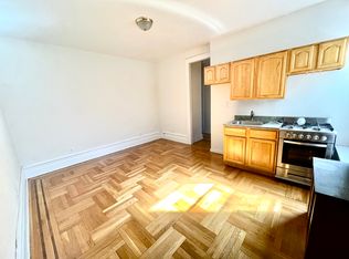 23-03 28th St #1CC, Astoria, NY 11105