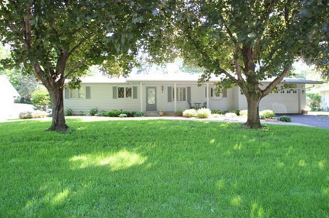 1st image of 2570 Orchard Ln