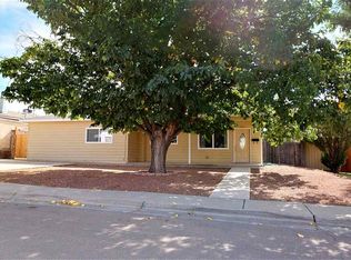 1906 Dewey Ln, Alamogordo, NM 88310