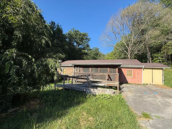2nd image of 3010 Whetstone Rd