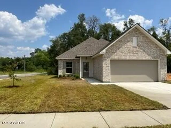 14348 Southern Maple Ave, Gulfport, MS 39503