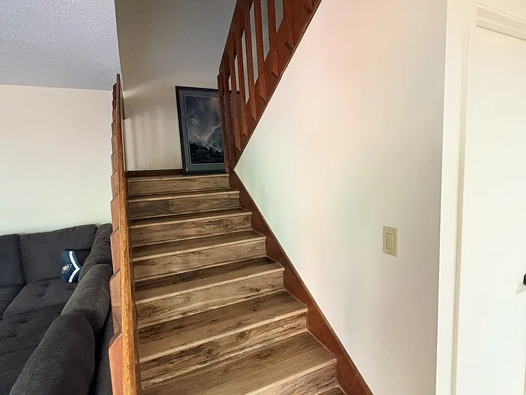 3810 Saxon Dr — Photo 10