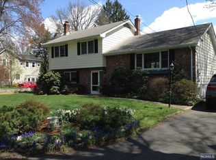 233 Florence Rd, Harrington Park, NJ 07640