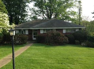 131 Lucille Dr, Pittsburgh, PA 15235
