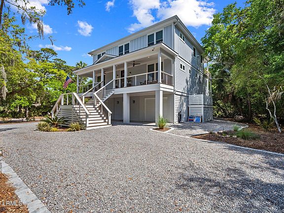 3rd image of 631 Dolphin Rd