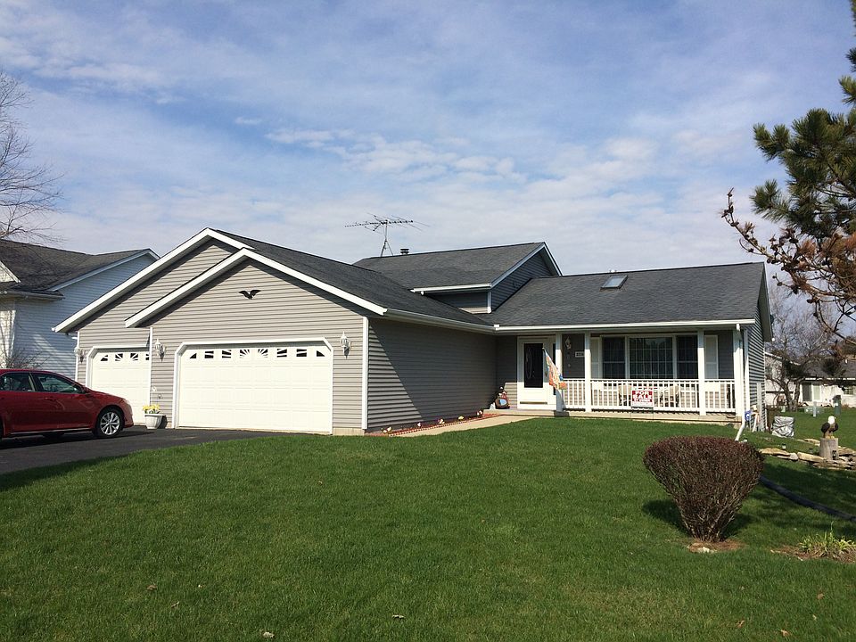 1st image of 2216 Candlewick Dr SE