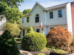 52 Pacers Ridge Dr, Canonsburg, PA 15317