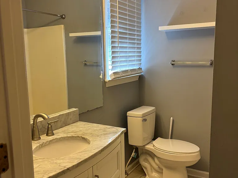 1460 Crowndale Dr — Photo 38