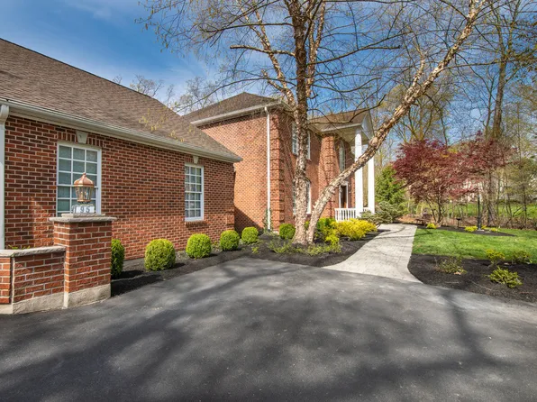 195 Great Bear Way Rd, East Stroudsburg, PA 18302