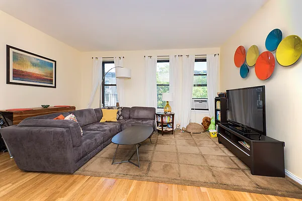 Rented by Compass | media 7