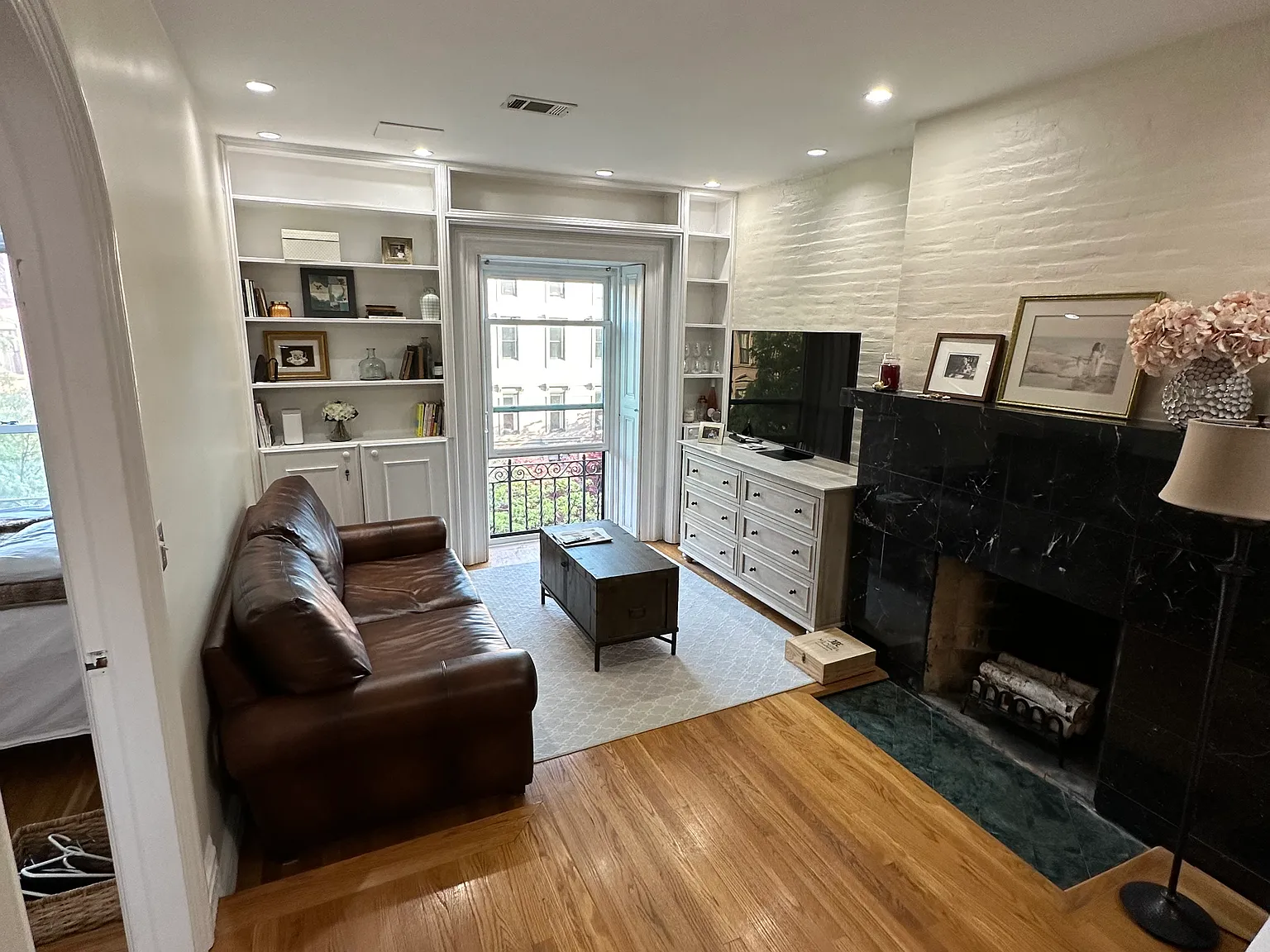 1 bed, 600 sqft, $3,400 — Photo 1