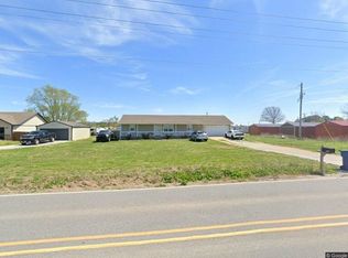 14422 It Ll Do Rd, Pea Ridge, AR 72751