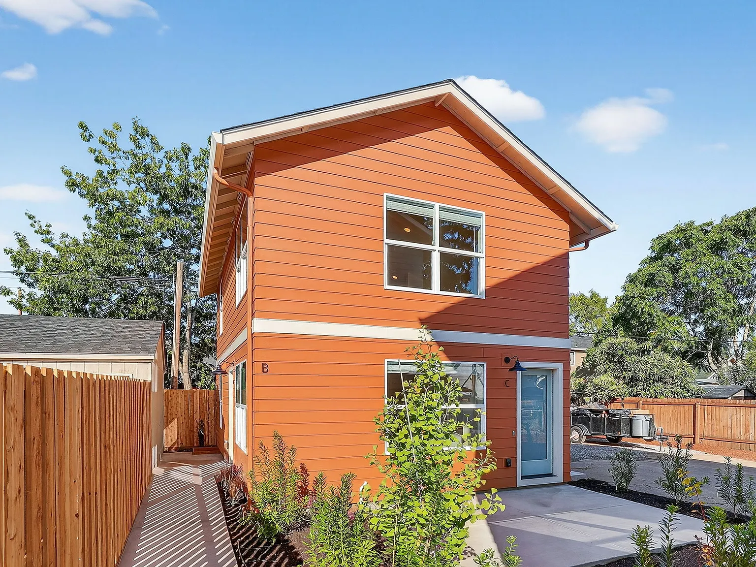 6417 SE 84th Ave — Photo 1