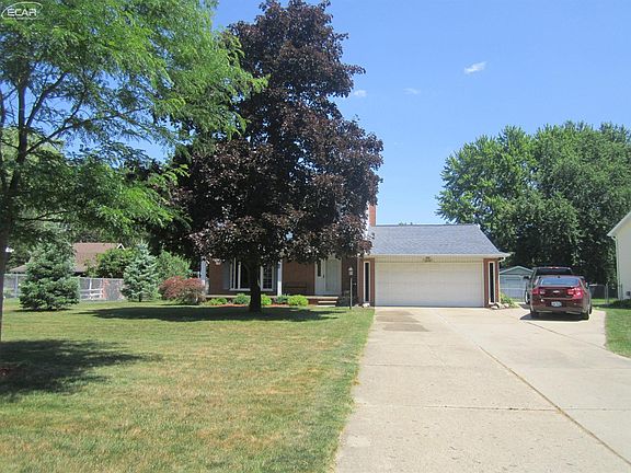 2nd image of 2230 Timberwood Ct