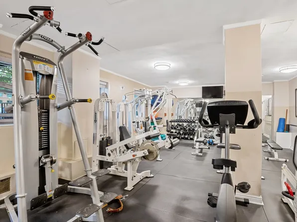 175 Willoughby Street 6K image 12 of 12