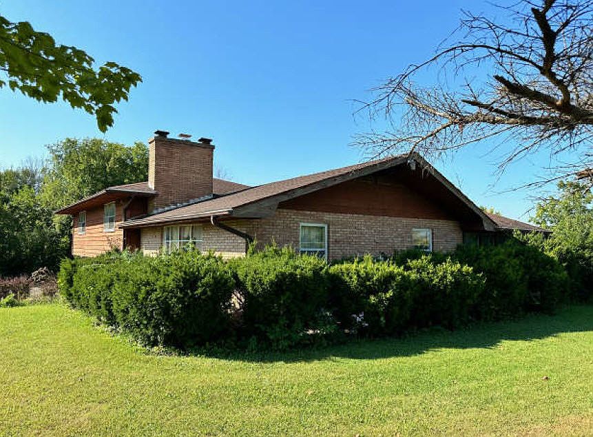 10 Tomahawk Trl, Oswego, IL 60543 Zillow