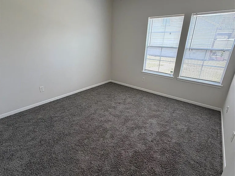 21822 Grassy Hill Ln — Photo 10
