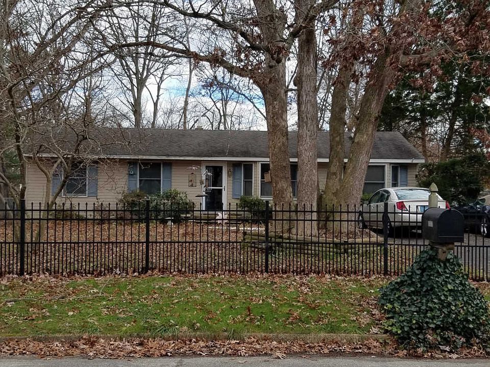 1st image of 1317 Stark St