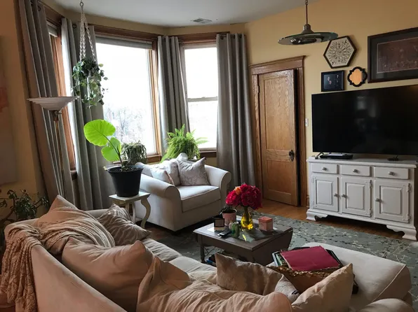 2605 N Sawyer Ave APT 3, Chicago, IL 60647
