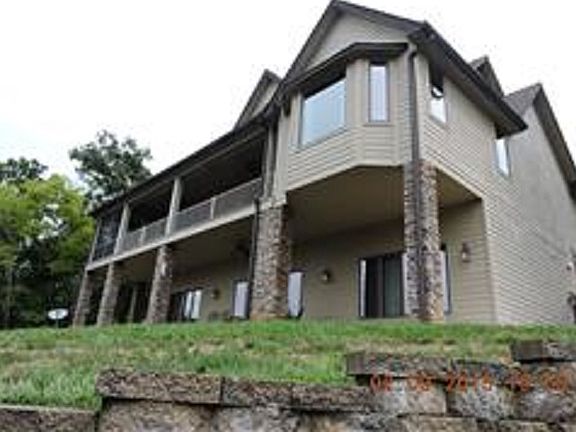 2nd image of 167 Fanning Cove Dr