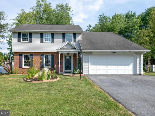 958 E Pine St, Palmyra, PA 17078