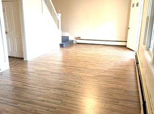 35 Green St, Edwardsville, PA 18704