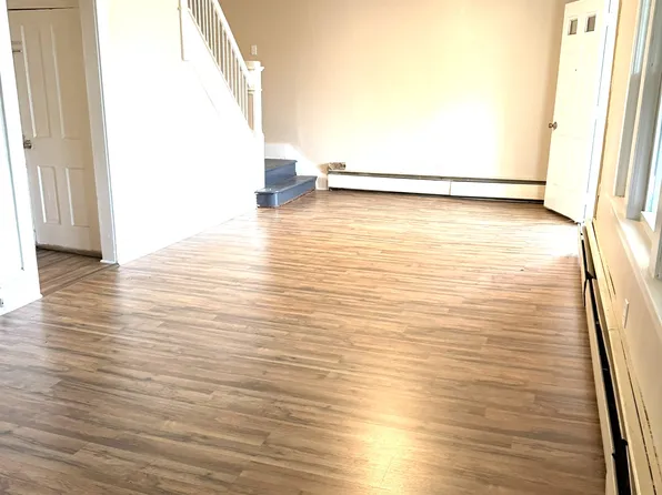35 Green St, Edwardsville, PA 18704