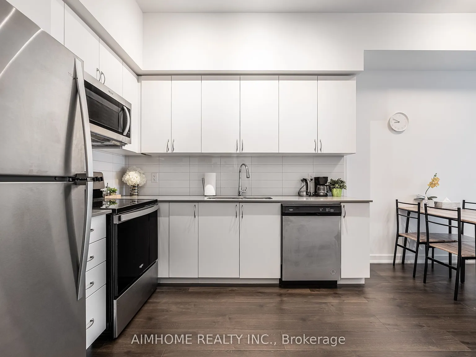 1 bed, $2,000 — Photo 2