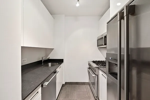 Rented by Akam Sales and Brokerage | media 15