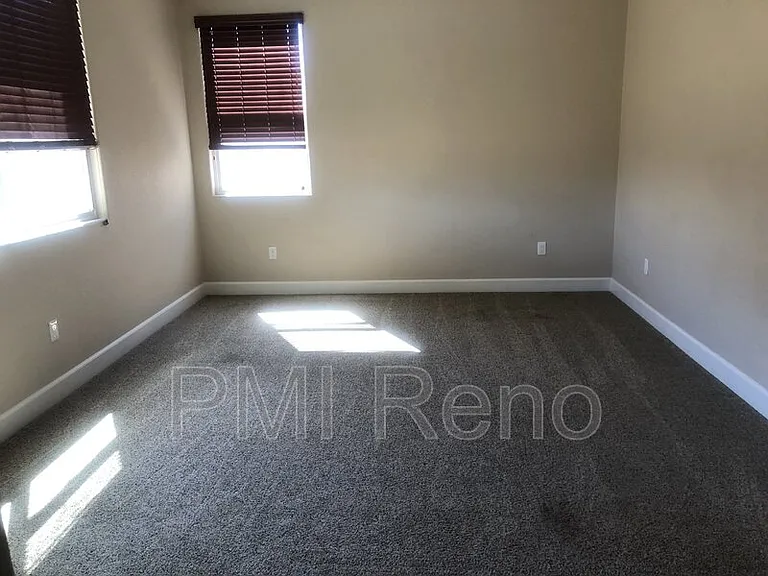 9334 Pond St — Photo 6