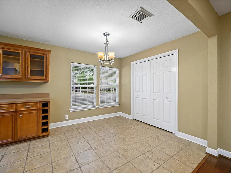 127 Marlin Ave — Photo 5