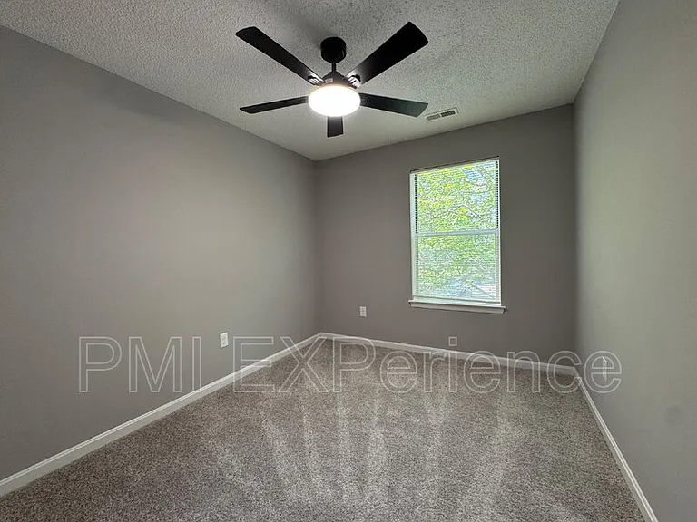 2607 Camelback Ln #6 — Photo 13