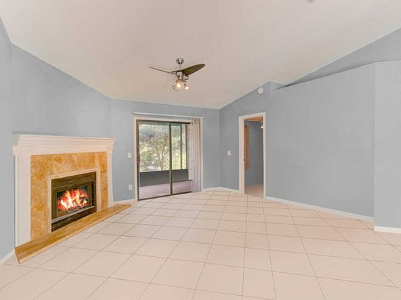 5th image of 2910 Sea Hawk Dr
