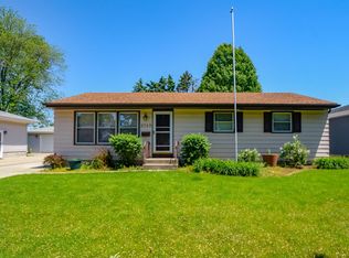8743 Jefferson Ave, Munster, IN 46321