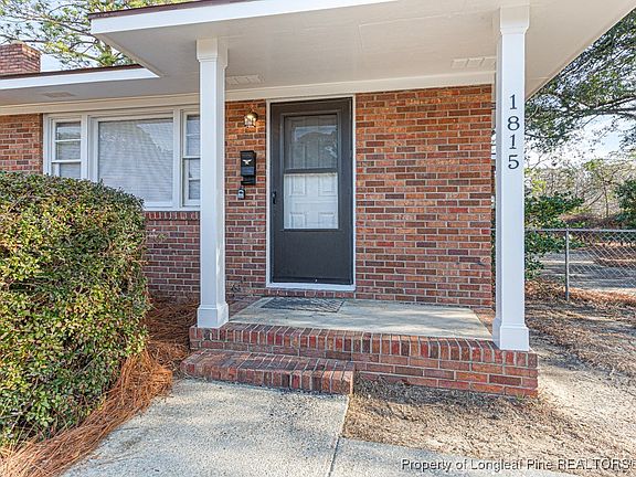 2nd image of 1815 Stockton Dr