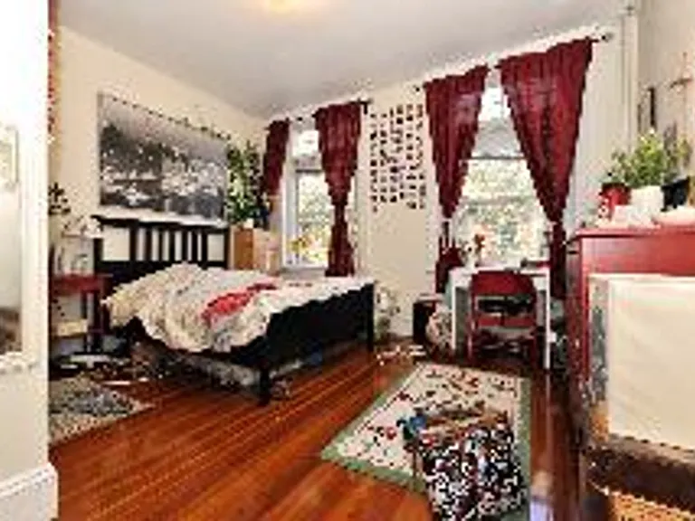 10 Strathmore Rd #301 — Photo 5