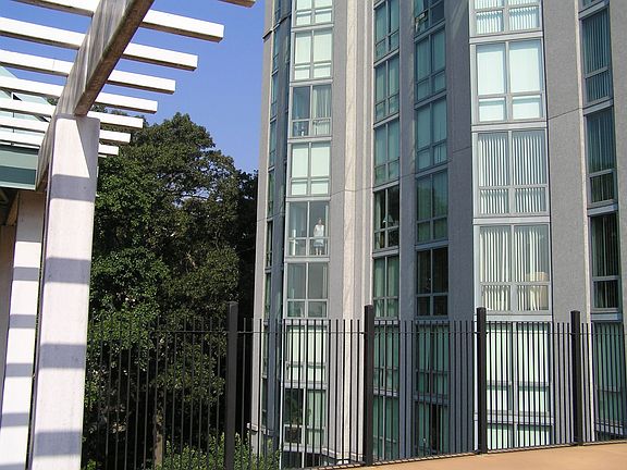 Concorde view from tennis court