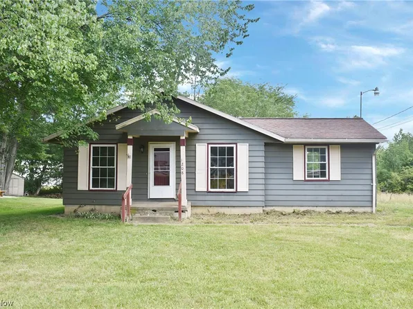 1208 W Perry St, Salem, OH 44460