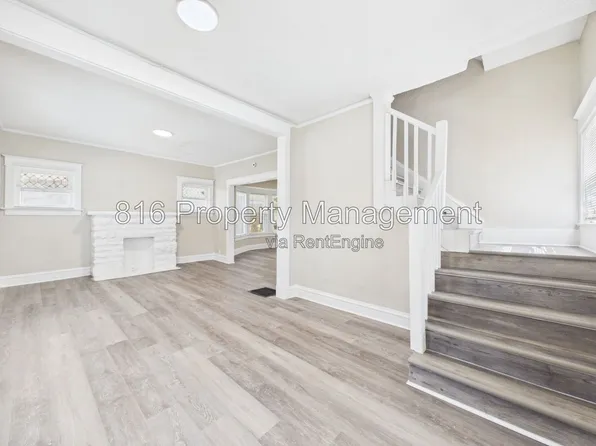 3205 E 31st St, Kansas City, MO 64128