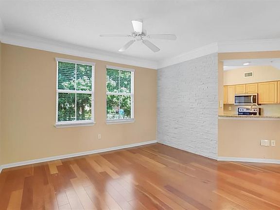 4th image of 2028 Alta Meadows Ln APT 1001